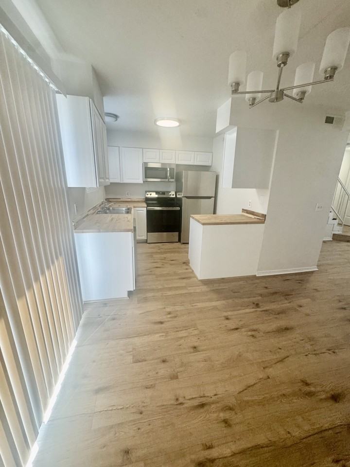 525 S 1100 E #1 - Photo 2 of 33