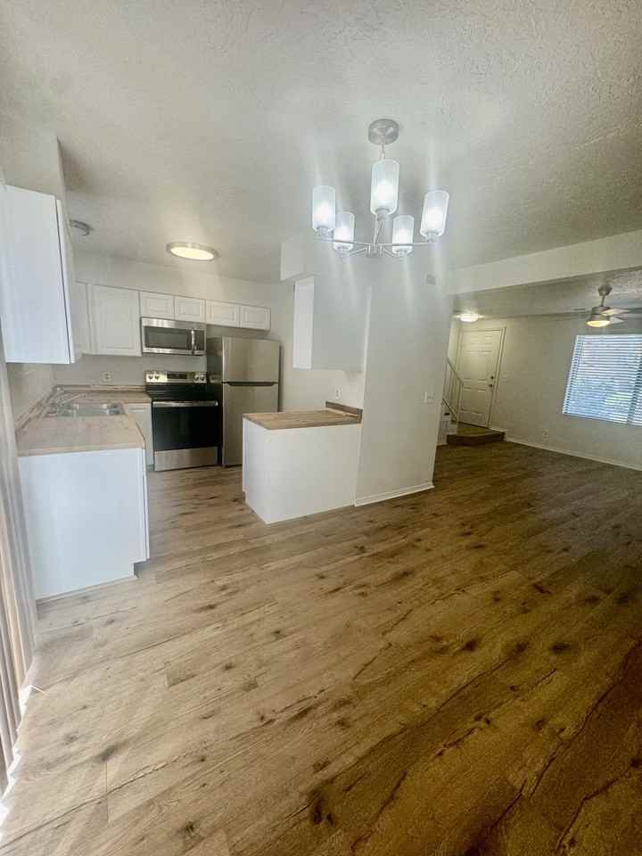 525 S 1100 E #1 - Photo 3 of 33