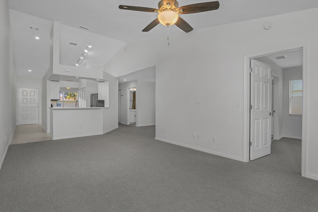 145 Wading Bird Cir #1 - Photo 3 of 36
