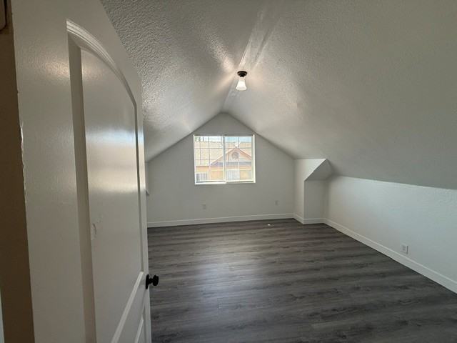 4163 1/2 S Budlong Ave #4063-5 - Photo 5 of 9
