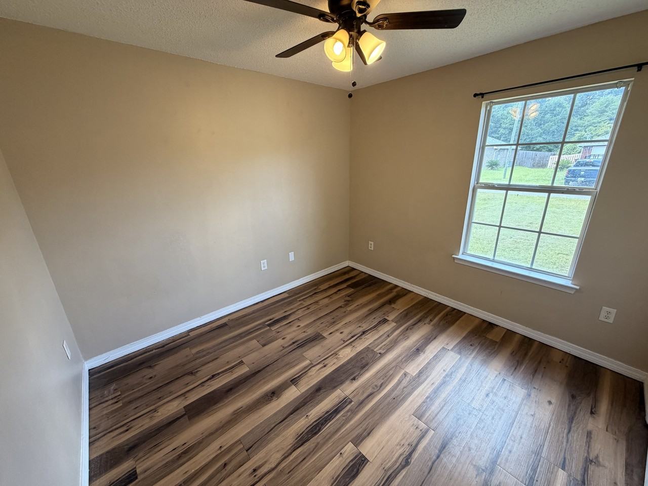 7212 Bogey Ln - Photo 5 of 14