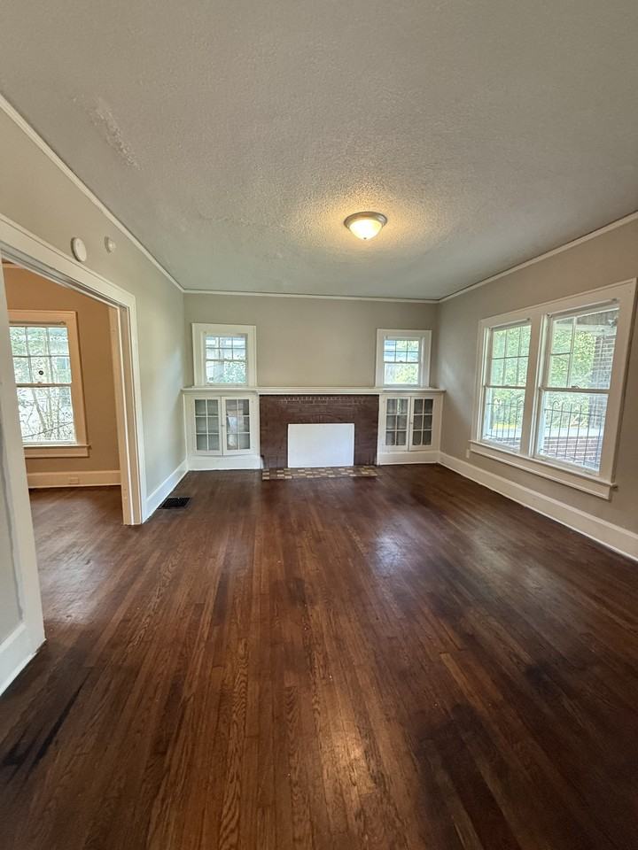 4905 Court M #1 - Photo 2 of 10