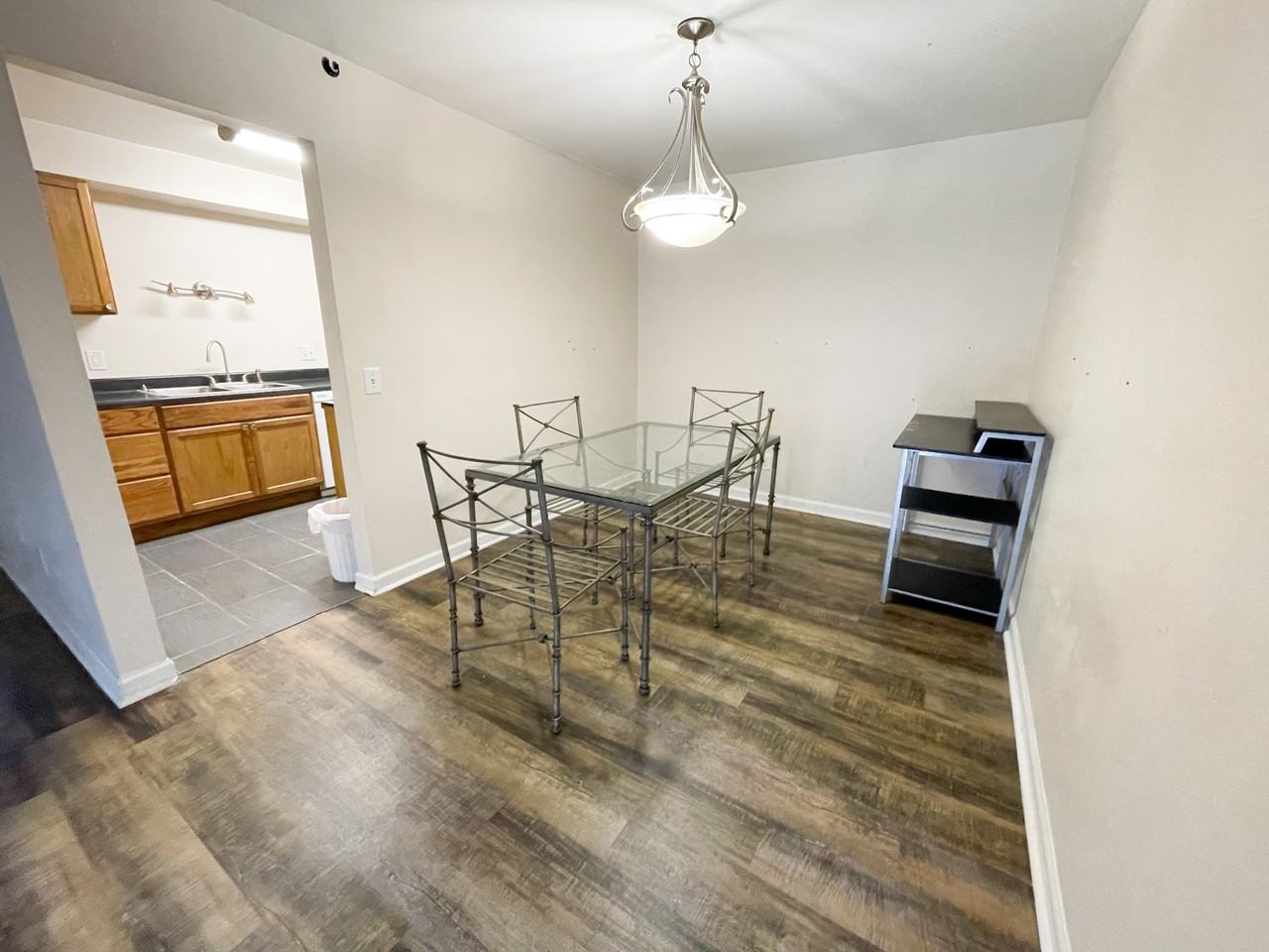 425 Cambout St #1 - Photo 4 of 11