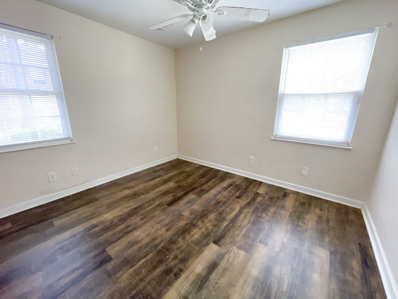 425 Cambout St #1 - Photo 6 of 11