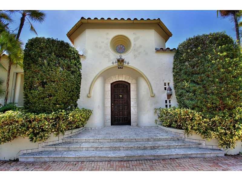 5185 N Bay Rd - Photo 2 of 8