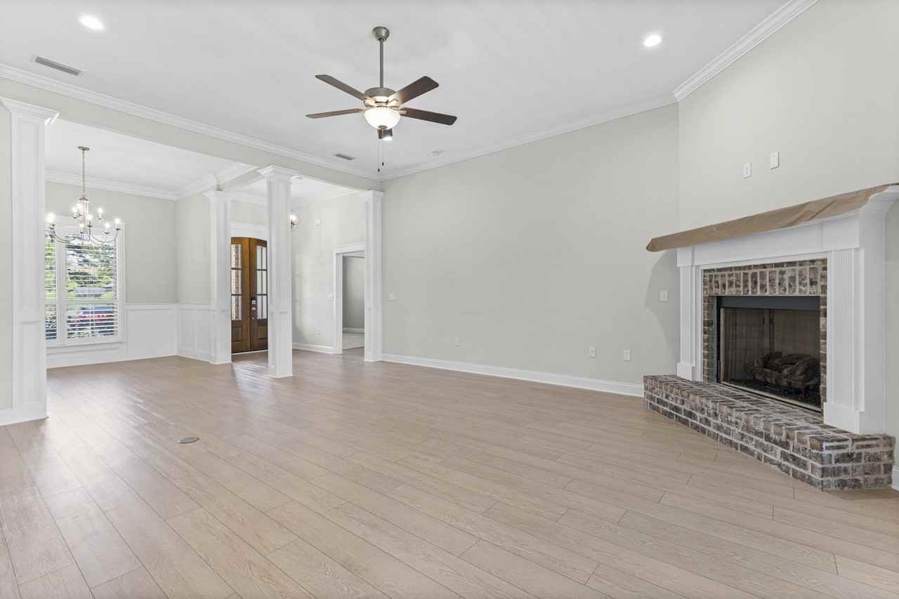 3779 Stafford Blvd #1 - Photo 4 of 33