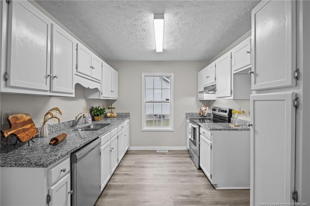 1421 Matilda Ct #1 - Photo 5 of 17