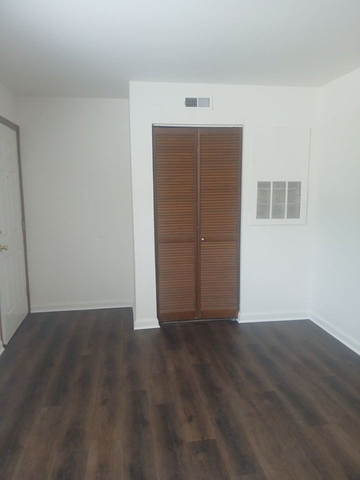 Butler Hill Apartments - Photo 5 of 8