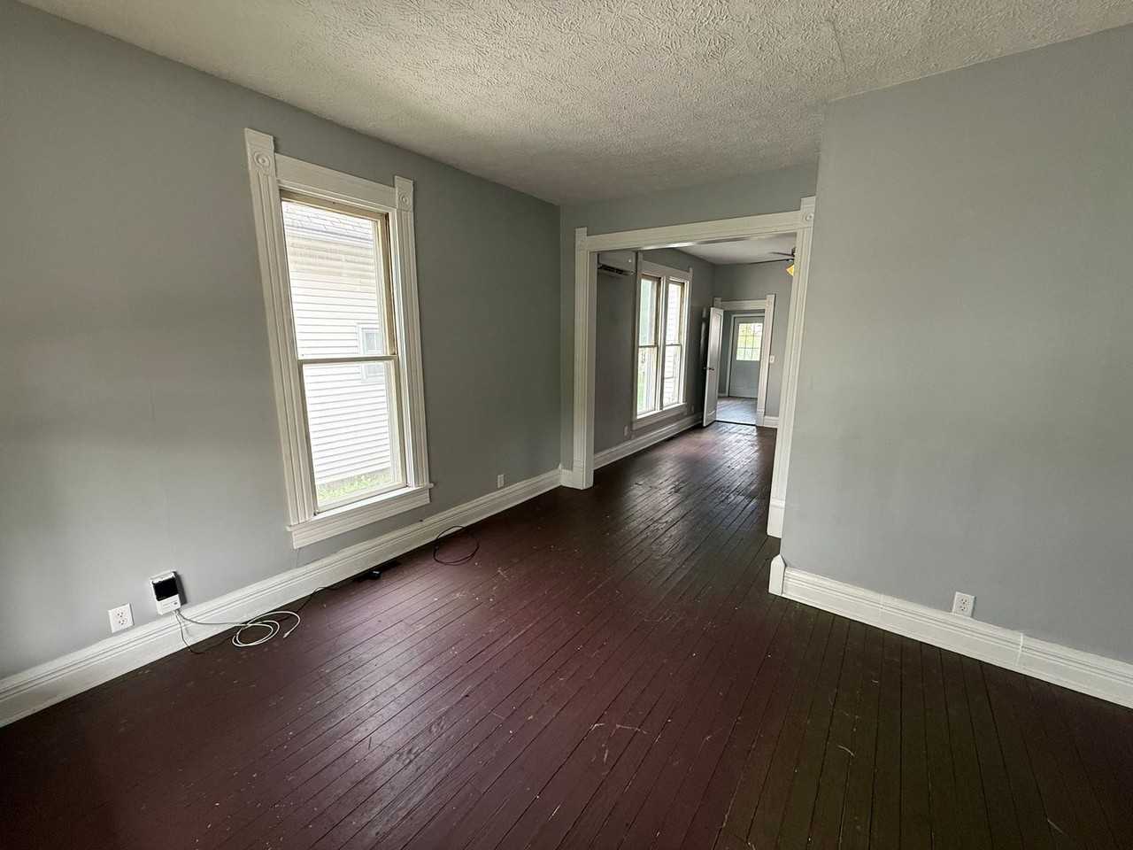 2022 Scott St - Photo 4 of 11