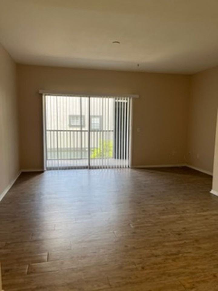 12914 Sanctuary Cove Dr - Photo 2 of 21