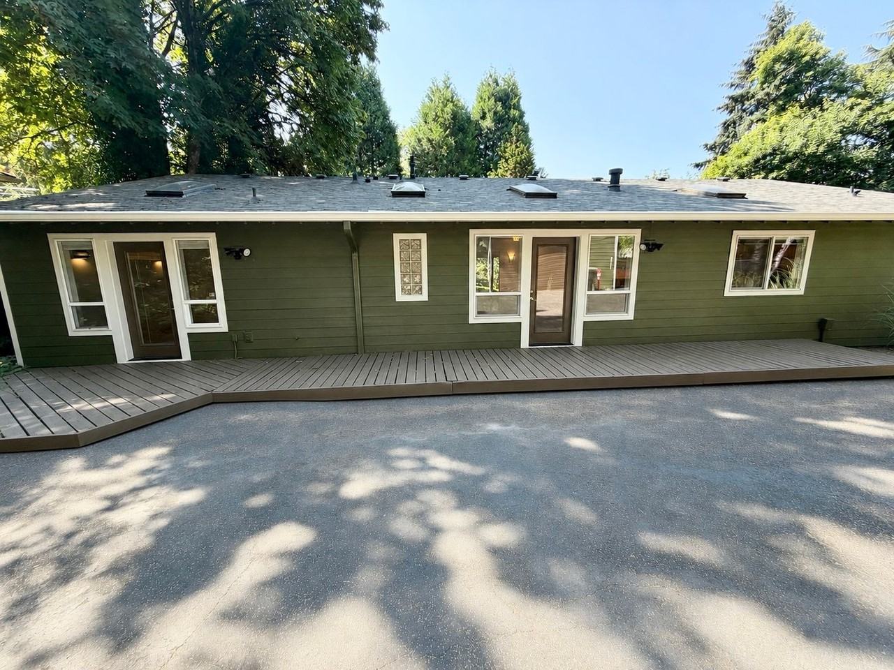 9938 SW TERWILLIGER BLVD. - Photo 2 of 45