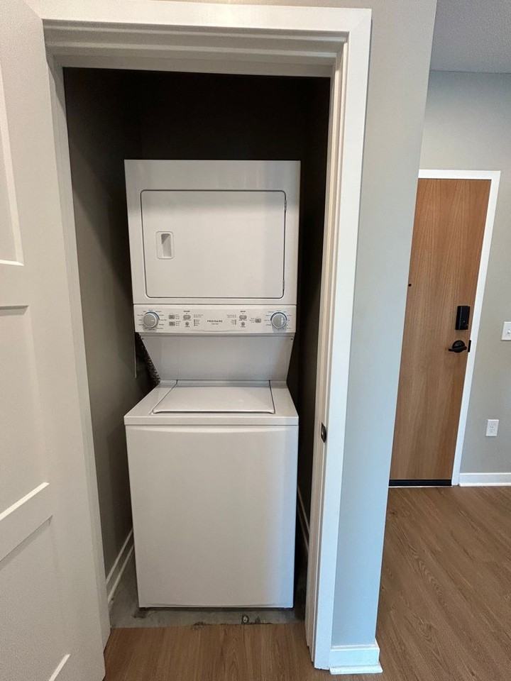 1440 S 13th St #505 - Photo 4 of 19