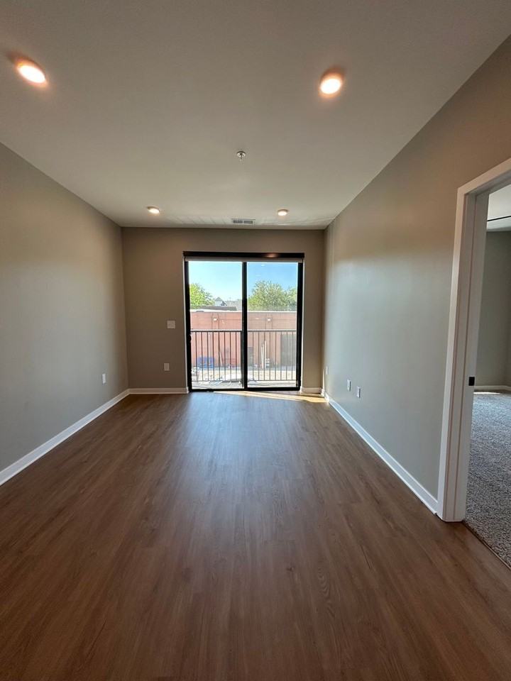1440 S 13th St #505 - Photo 5 of 19