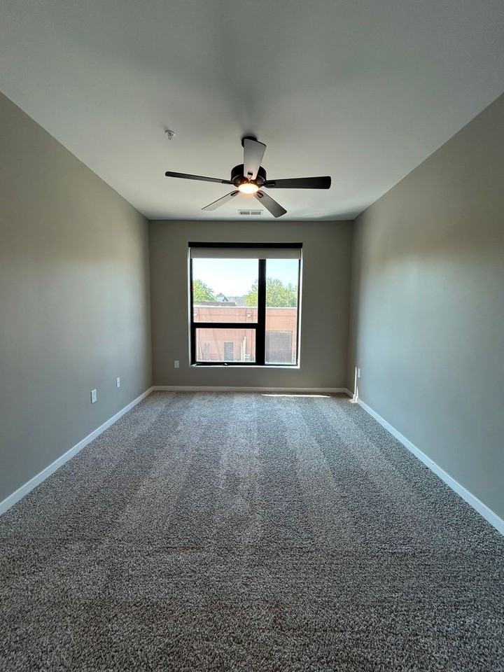 1440 S 13th St #505 - Photo 7 of 19