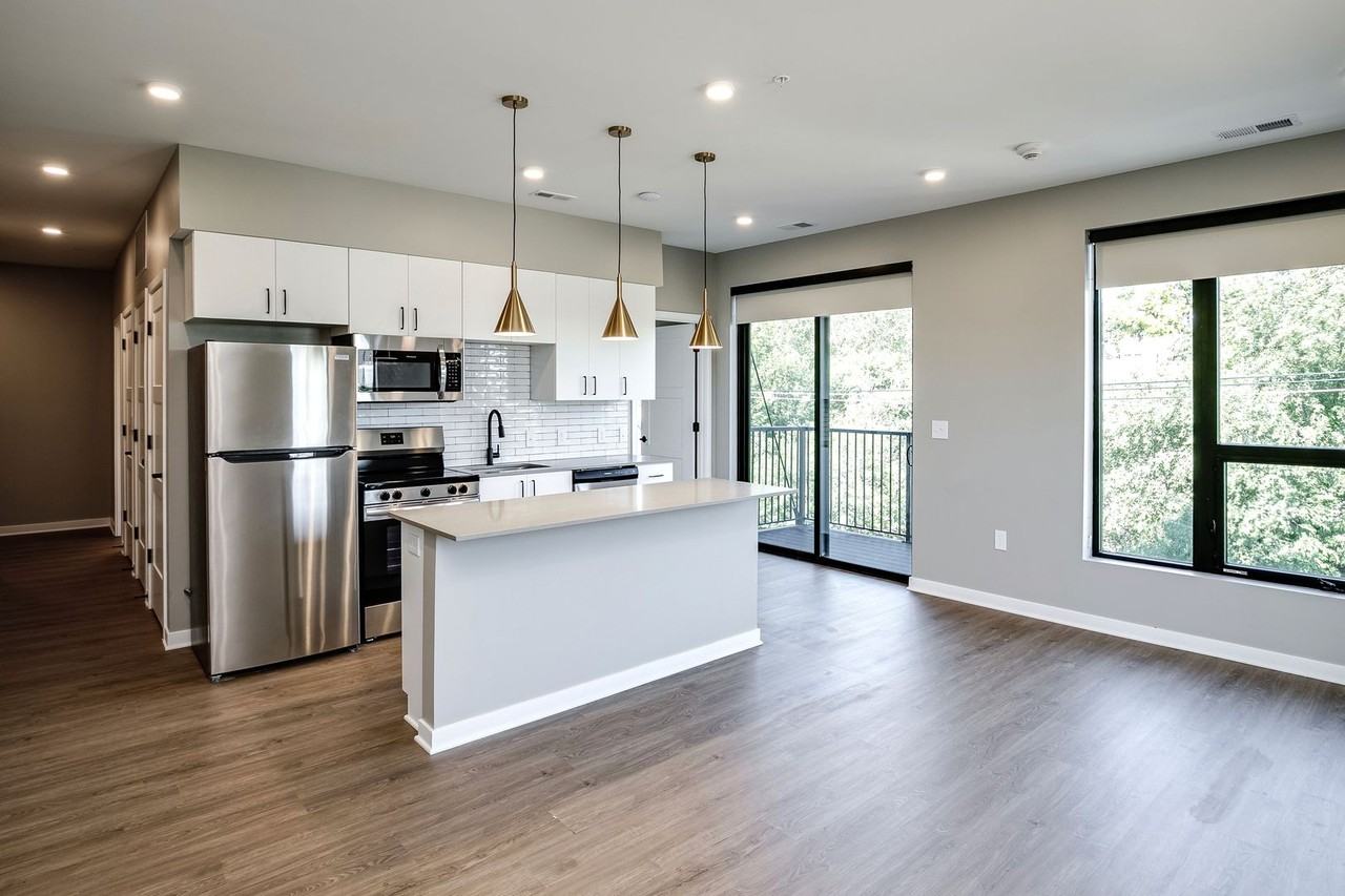1440 S 13th St #423 - Photo 4 of 22