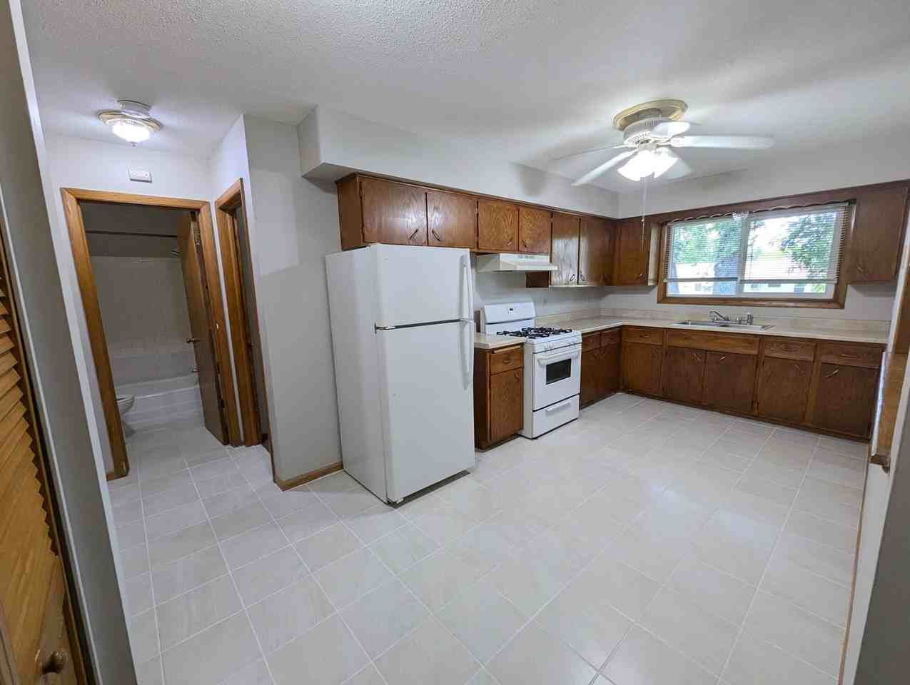 Star lane Apartments - Photo 6 of 28