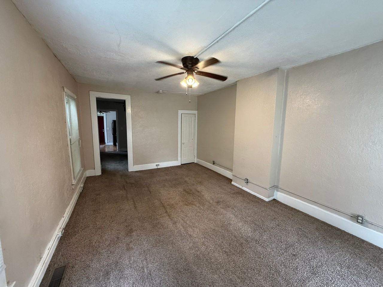 1608 Virginia St - Photo 2 of 8