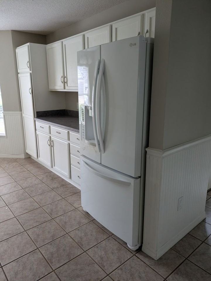 866 Oak Forest Dr - Photo 3 of 34