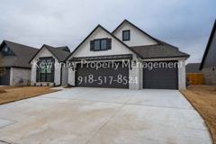 12461 S Lakewood Ave - Photo 1 of 1