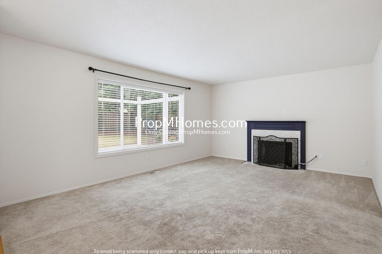 23858 Sw Pinecone Ave - Photo 4 of 29