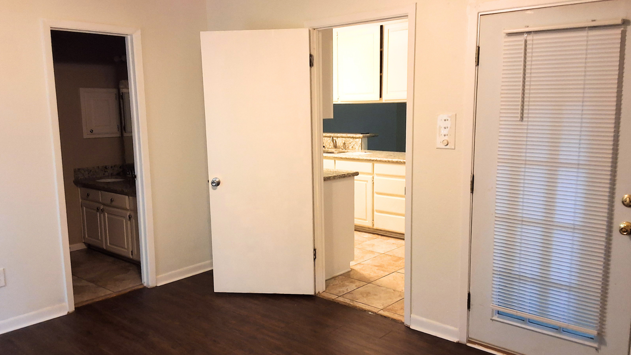 629 W Ridge Dr - Photo 3 of 30