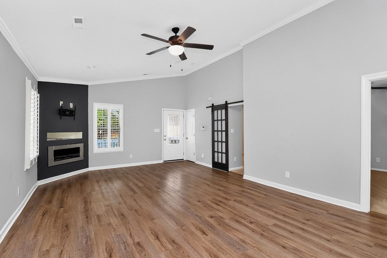 1736 Parson St - Photo 5 of 21