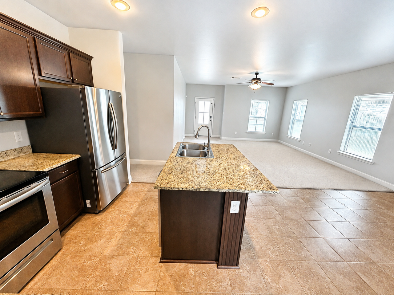 13870 Maddie Cir - Photo 2 of 16