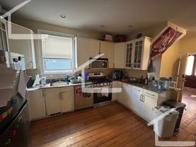 733 Parker St - Photo 1 of 1