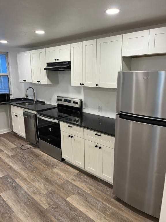 32 Bridge St ##4 - Photo 2 of 9