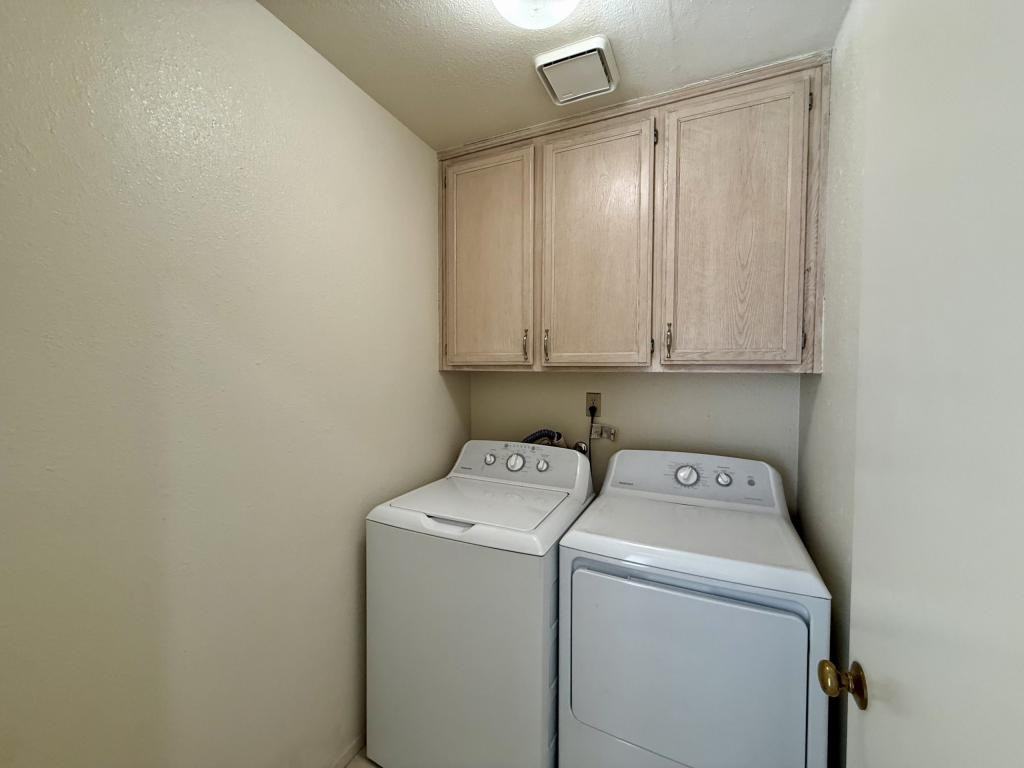 407 N 1st Ave - Photo 3 of 11