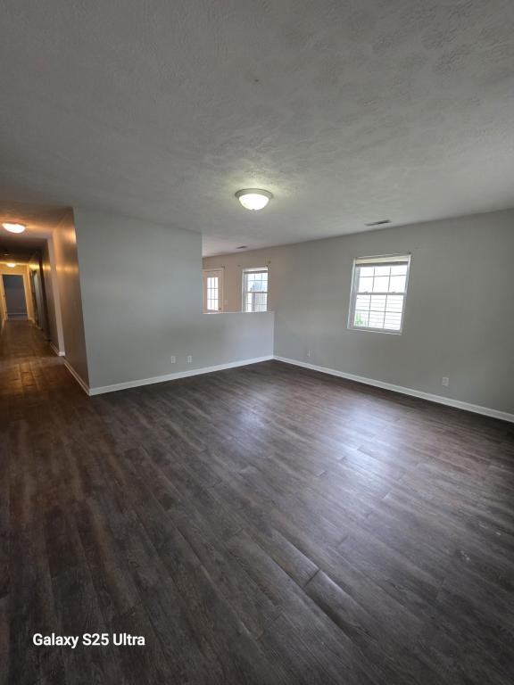 2522 N Armstrong St - Photo 4 of 12