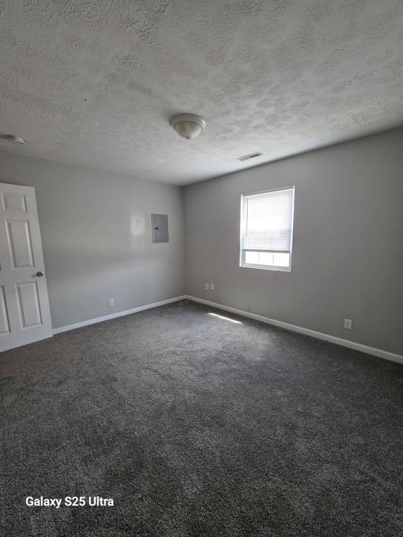 2522 N Armstrong St - Photo 5 of 12