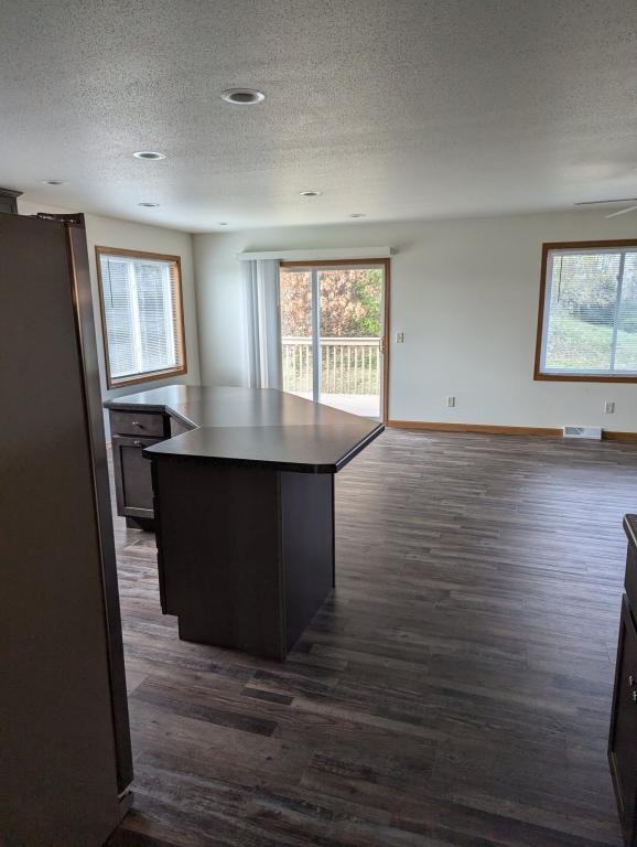 640 Angel Ct - Photo 2 of 15