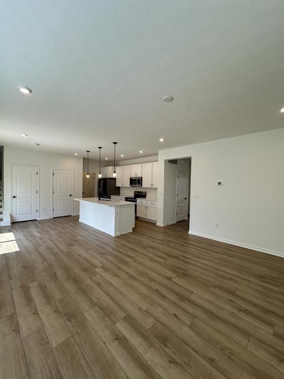 155 Strawberry Field Dr - Photo 6 of 33