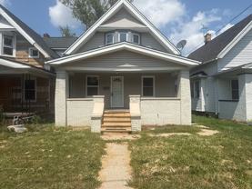 247 E Pearl St - Photo 1 of 1