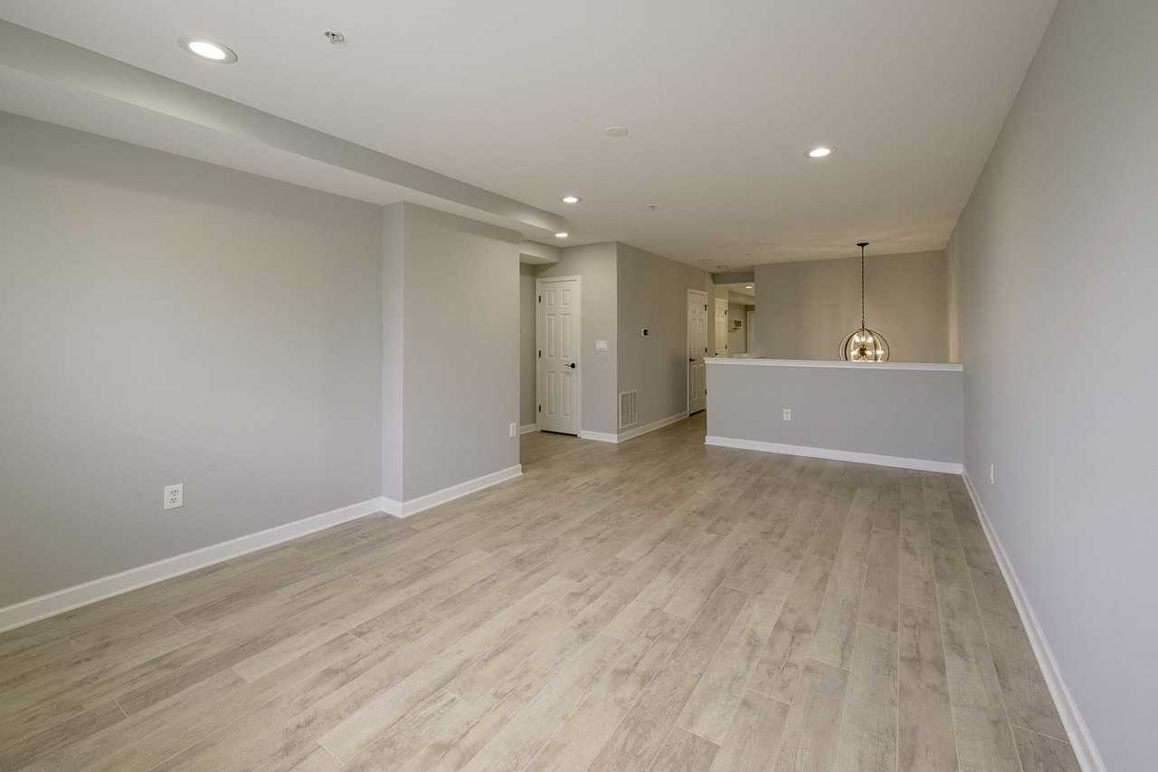 1932 3rd St Ne #102 - Photo 7 of 46