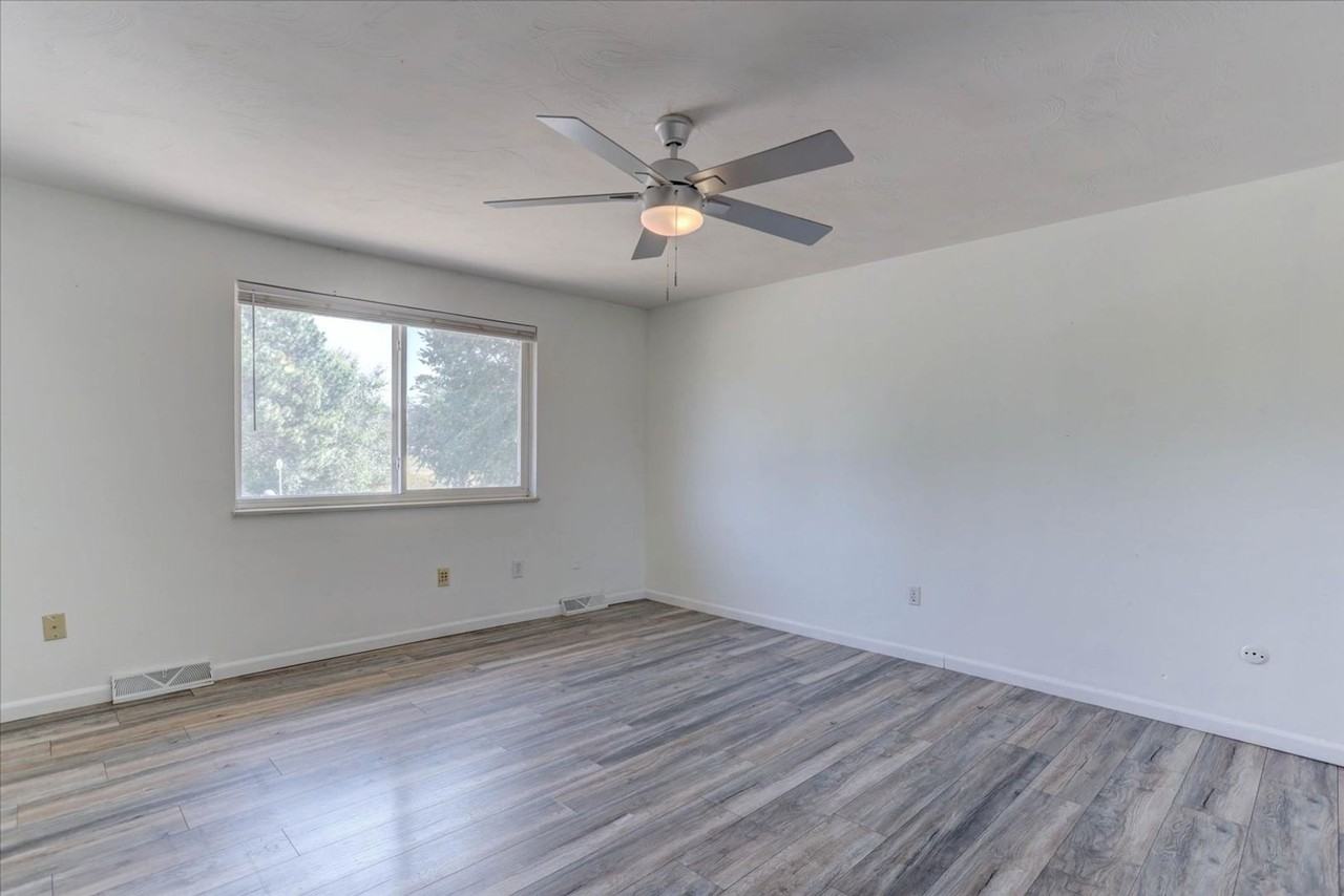 717 E 5th Ave - Photo 6 of 31