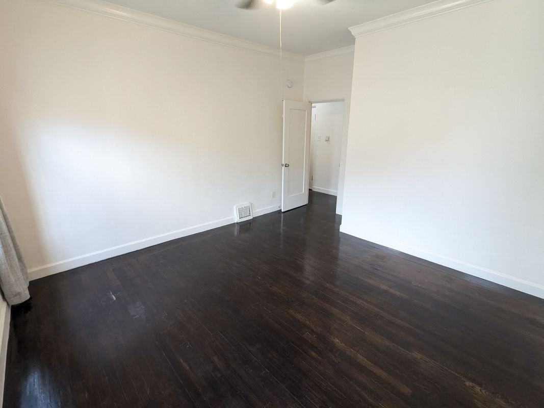 1152 Gordon St ##3 - Photo 7 of 14
