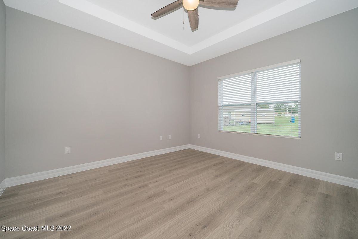 330 San Marino Rd Sw - Photo 4 of 4