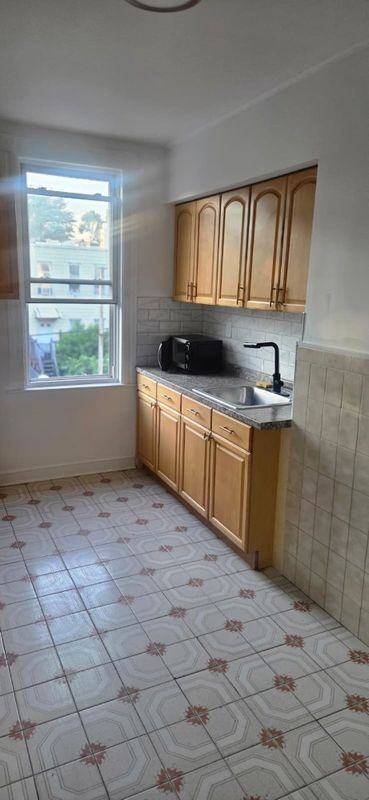 2013 Greene Ave - Photo 7 of 11