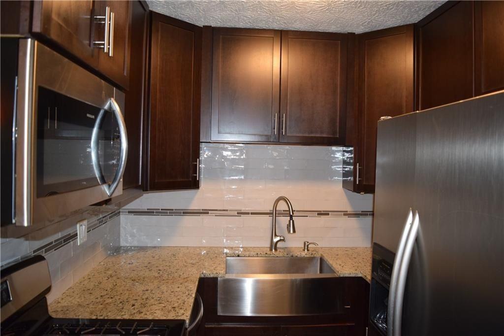 227 Goshen Ln - Photo 3 of 20