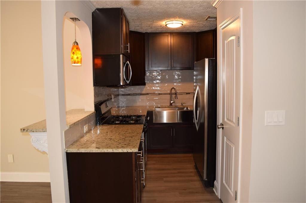 227 Goshen Ln - Photo 5 of 20