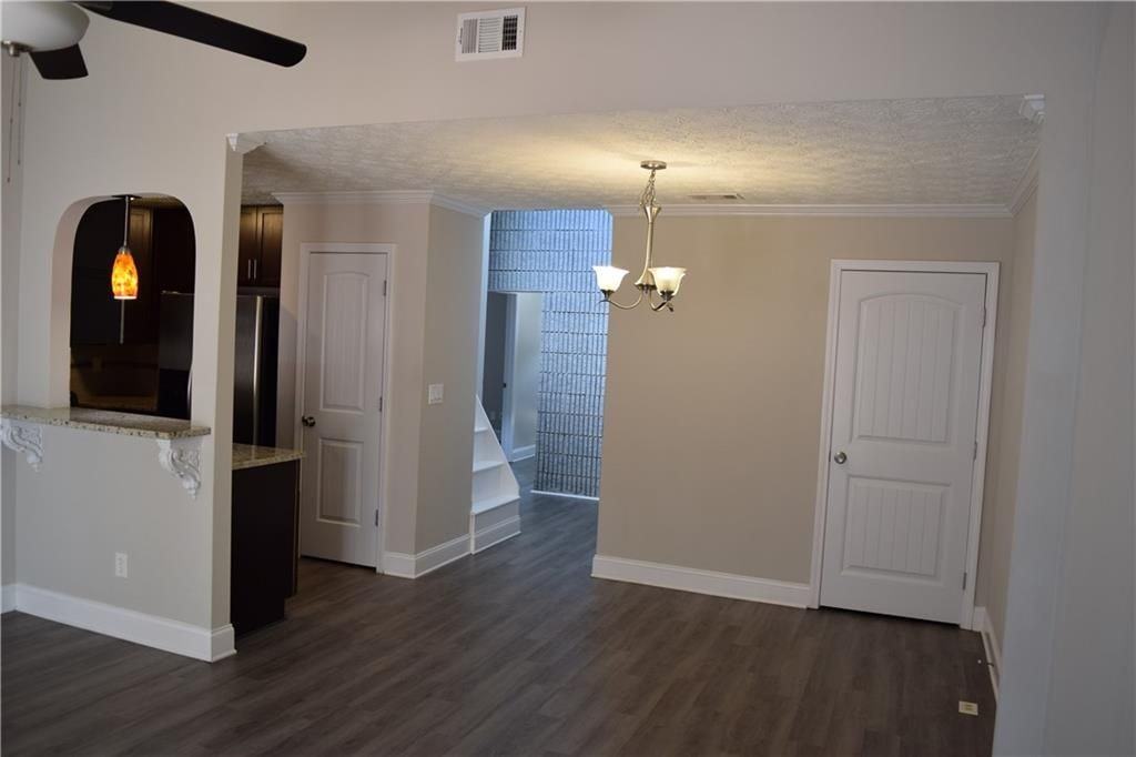 227 Goshen Ln - Photo 6 of 20