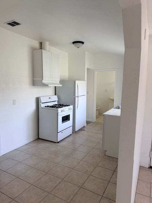 15722 Larch Ave - Photo 4 of 4