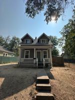 featured image of 1120 12th Ave