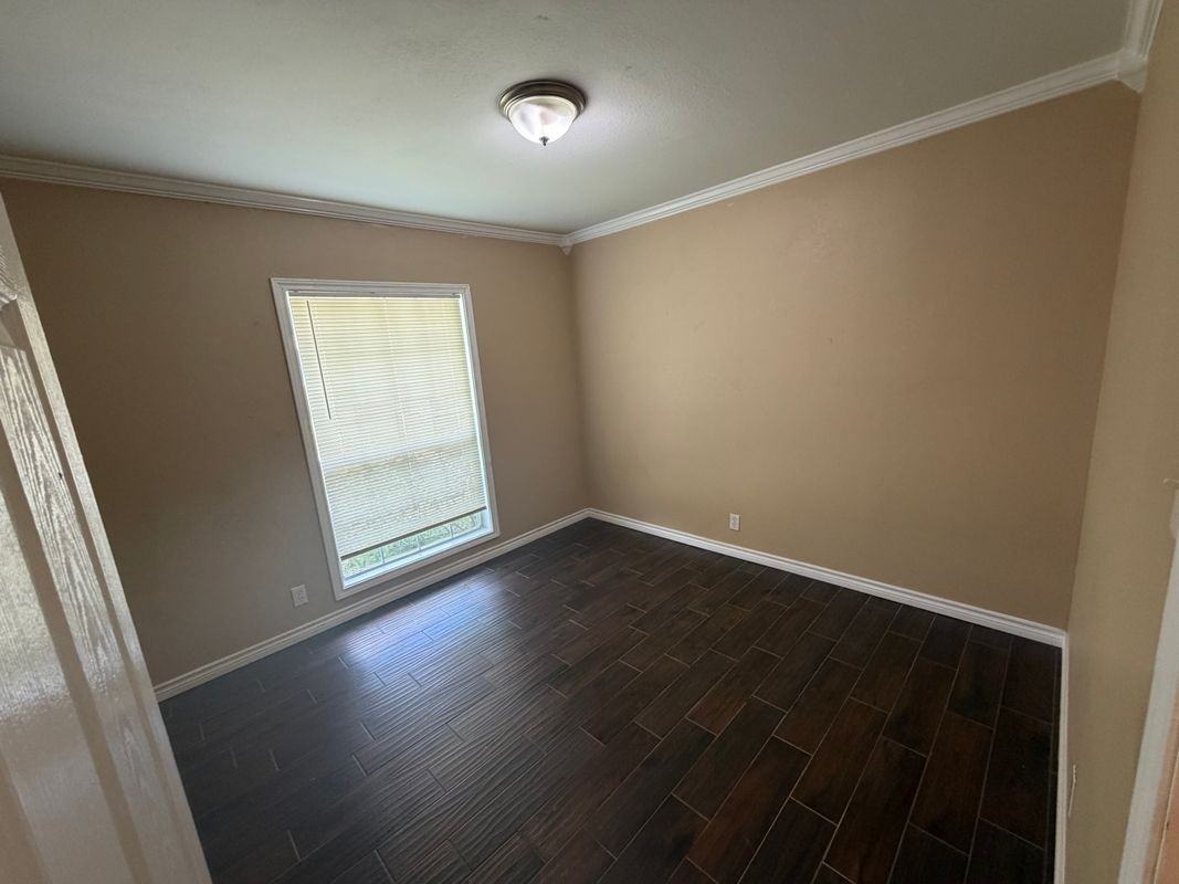 1103 Boling Brook St - Photo 7 of 13