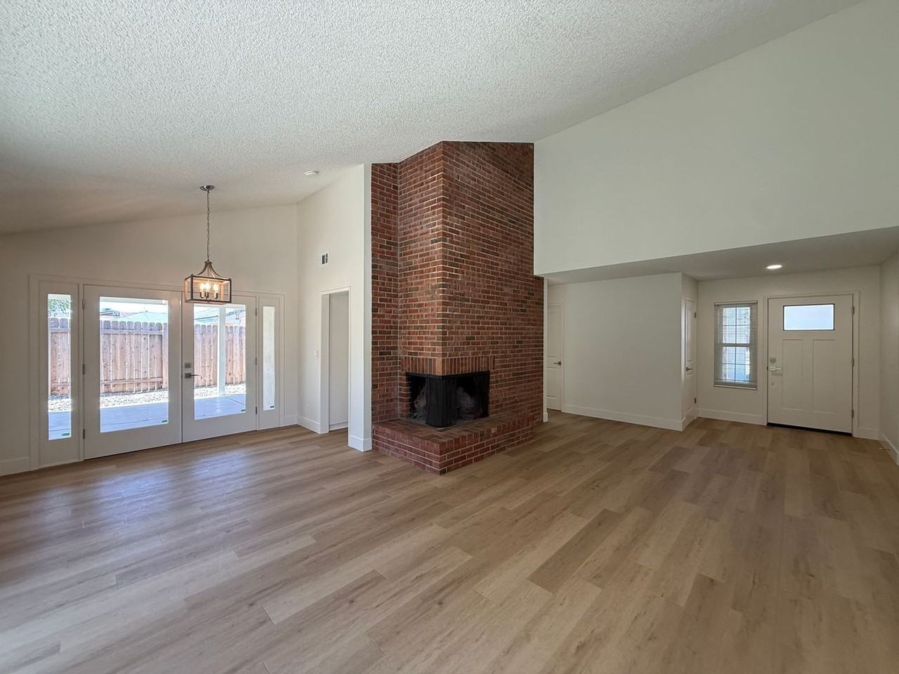 1120 Village Dr - Photo 6 of 50