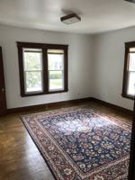featured image of 10 Livingston St