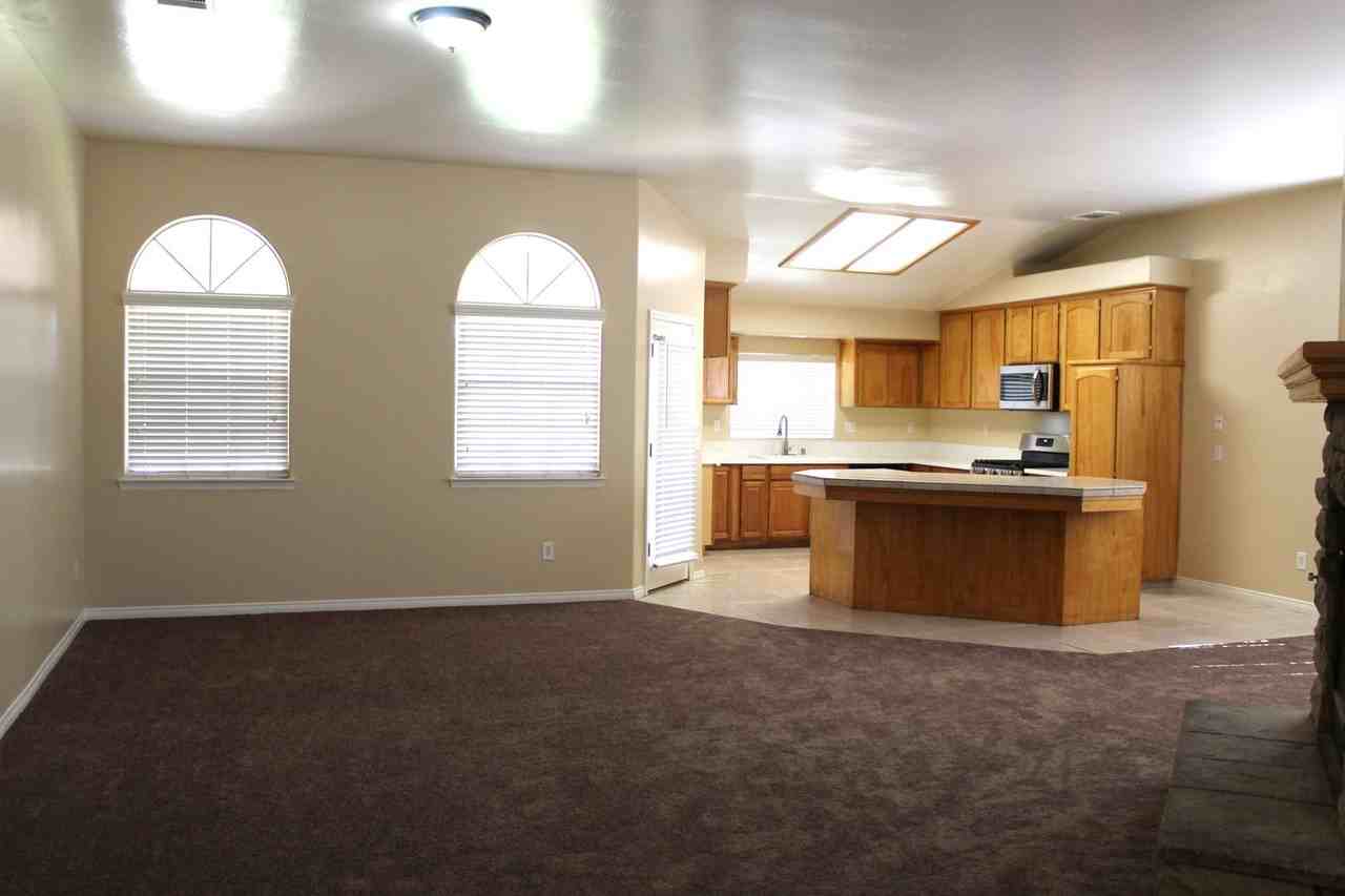 3010 Giovanetti Ave - Photo 3 of 25