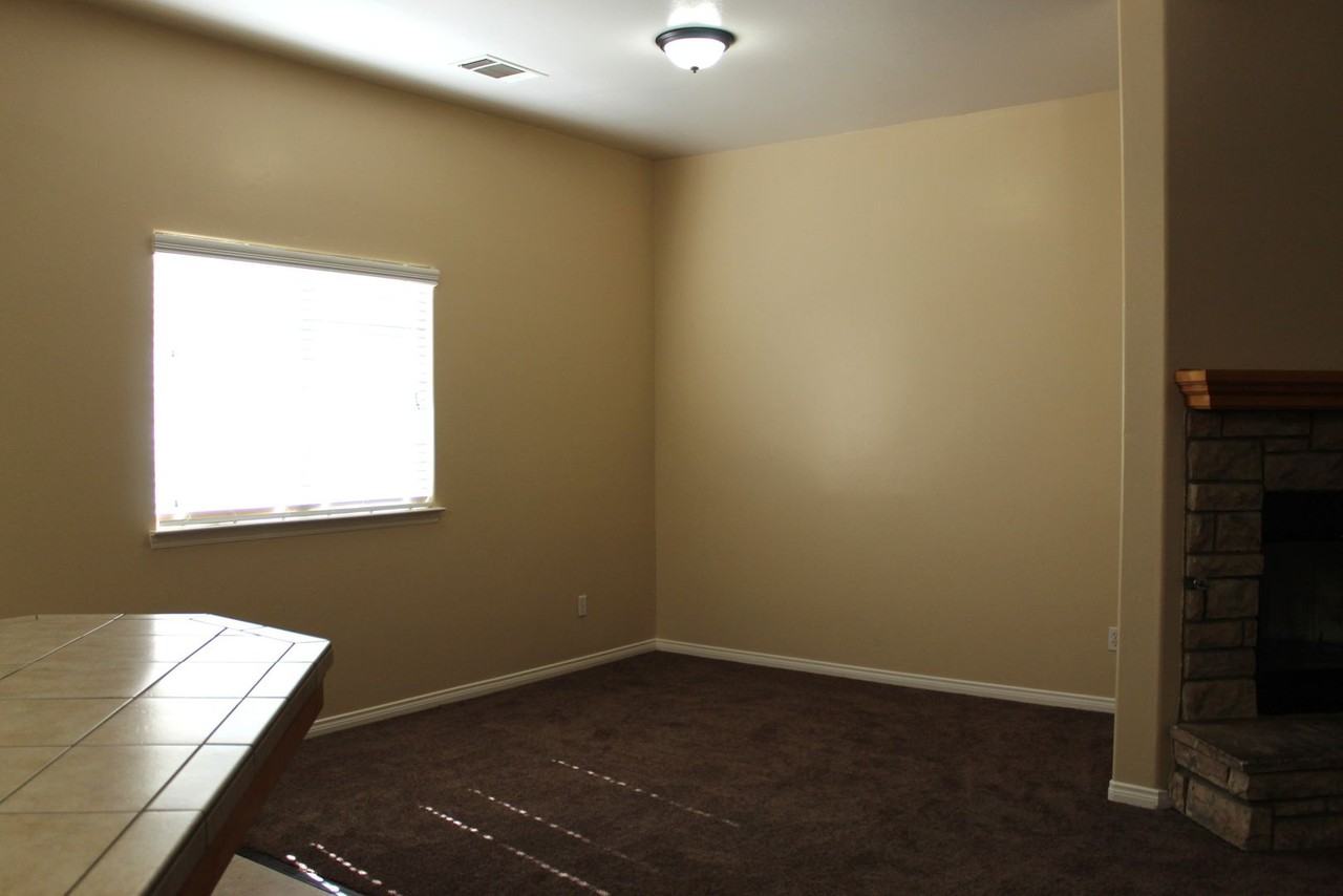 3010 Giovanetti Ave - Photo 4 of 25